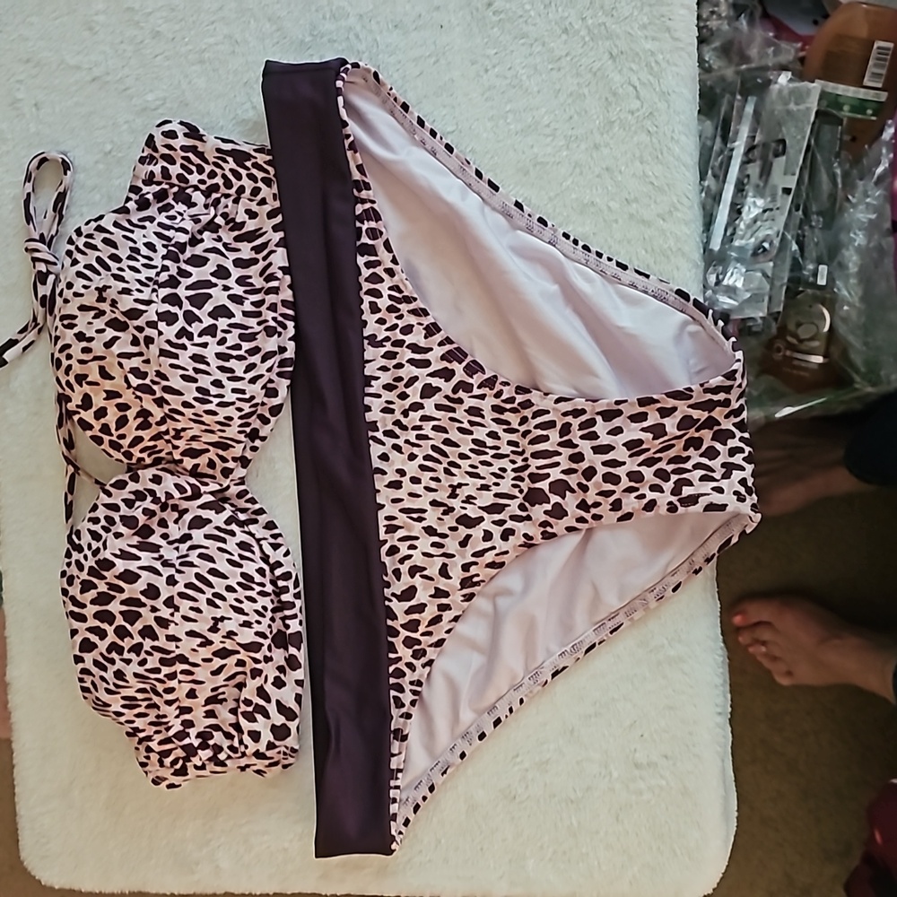 V/S leopard 🐆 print bikini S